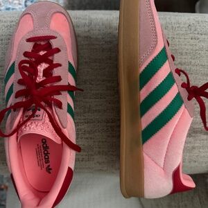 Women's Adidas Gazelle